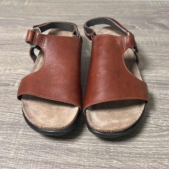 Naot Olivia Sandals Shoes - Picture 2 of 6